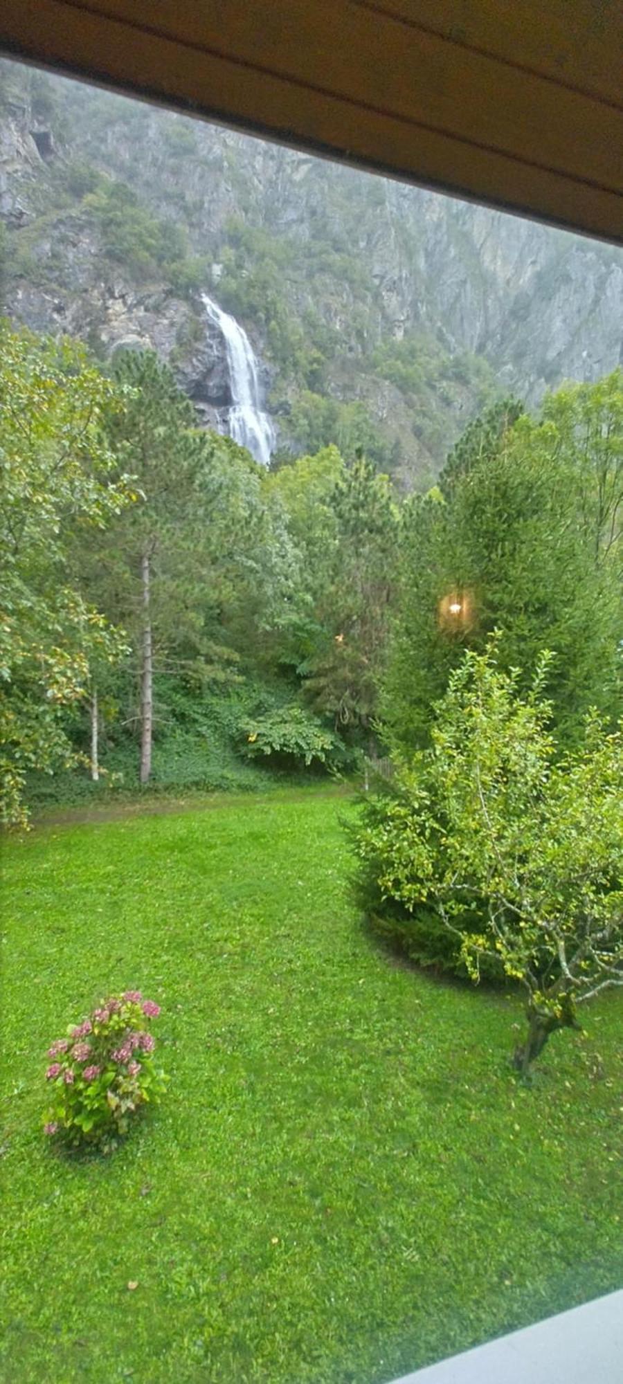 La Cascade Hotel Vernayaz Buitenkant foto